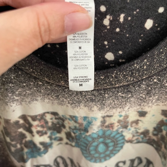 Graphic T-Shirt - Picture 4 of 5